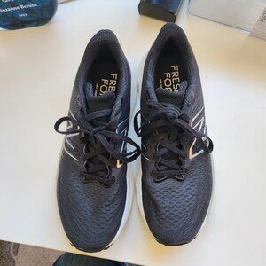 New Balance Fresh Foam X Evoz v3 Women's Size 8.5 Black White Shoes Sneakers